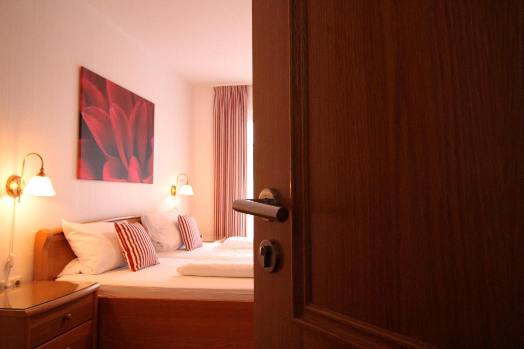 Hotel Waldgasthof Schoening Friesoythe Δωμάτιο φωτογραφία