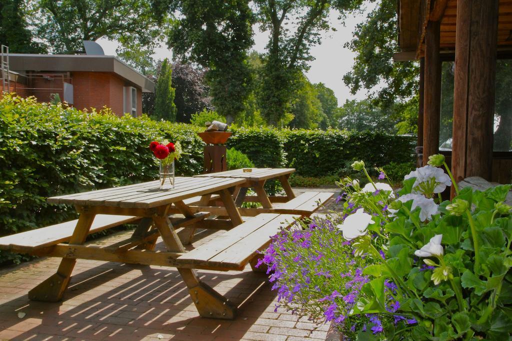 Hotel Waldgasthof Schoening Friesoythe Εξωτερικό φωτογραφία