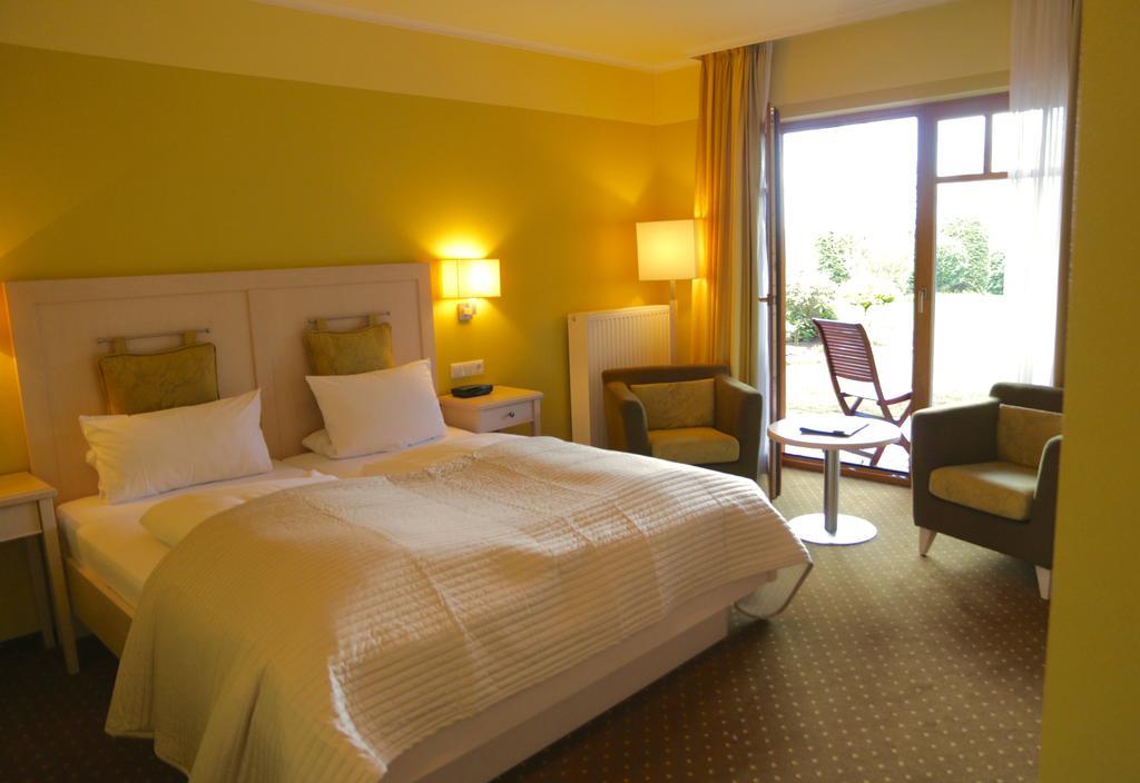 Hotel Waldgasthof Schoening Friesoythe Εξωτερικό φωτογραφία